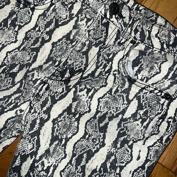 Pants - Snake Print Skinny Jeans